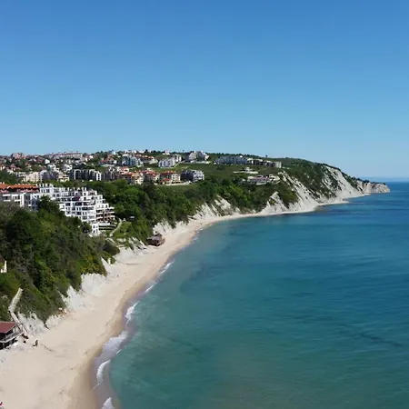 Апартамент Amazing Panorama Sea View Бяла
