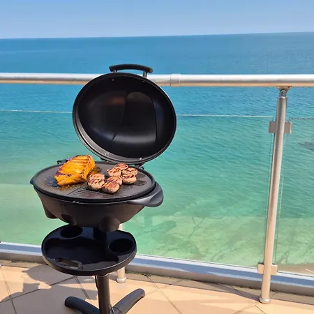 Апартамент Amazing Panorama Sea View *