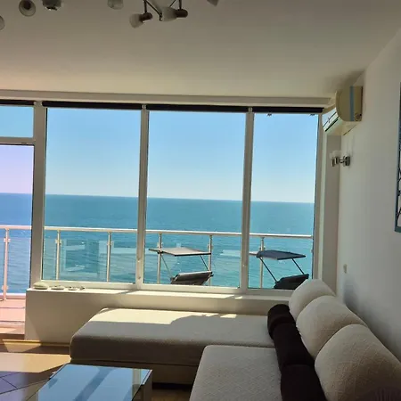 Amazing Panorama Sea View * 比亚拉